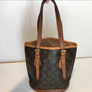 AUTHENTIC LOUIS VUITTON 💕Bucket PM monogram